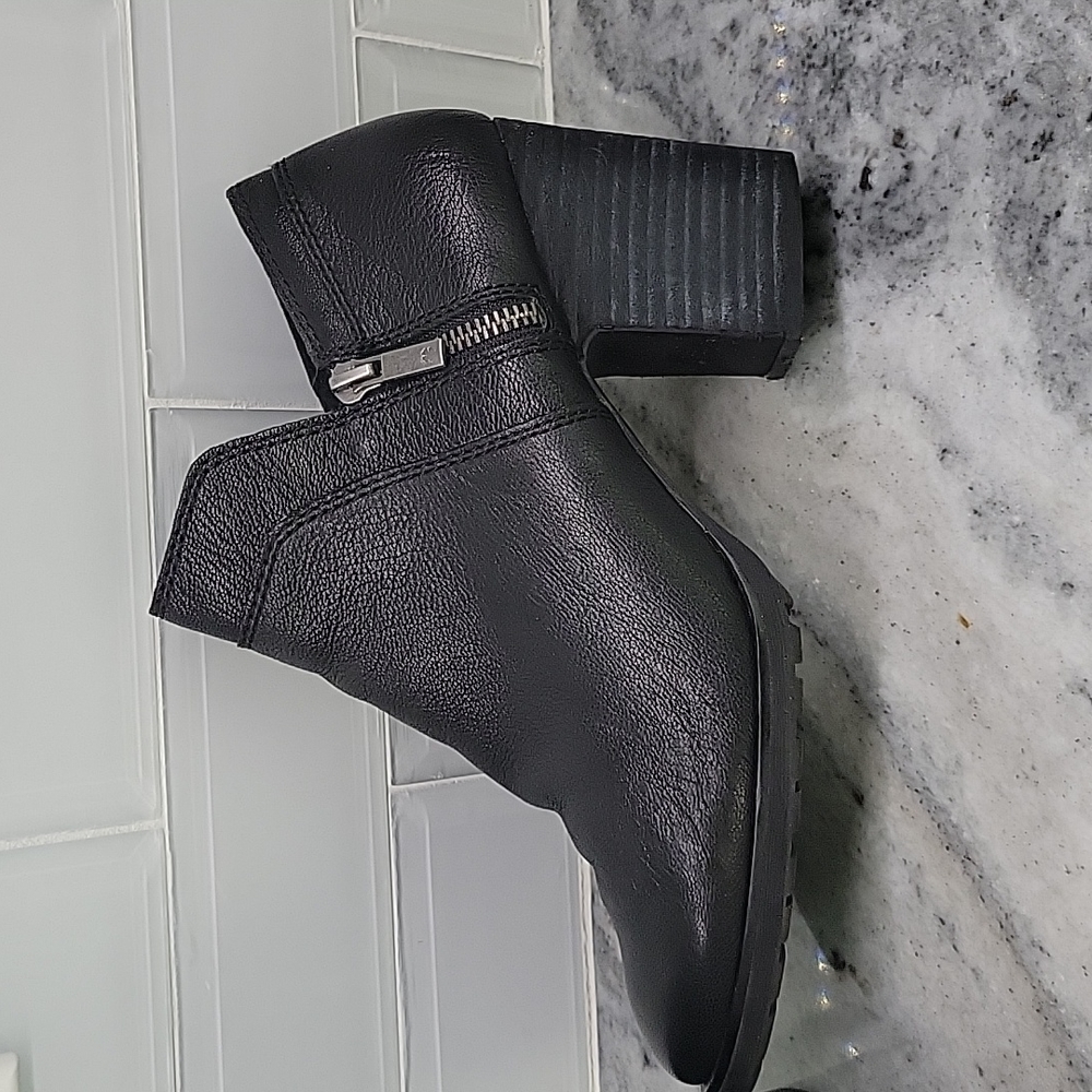 Lucky Brand Natlee Ankle booties Goth Dark Romantic Boots Black 10